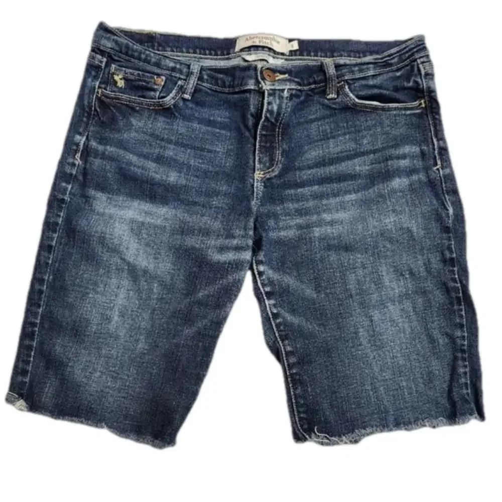 Abercrombie & Fitch blue denim cut off shorts Size 8